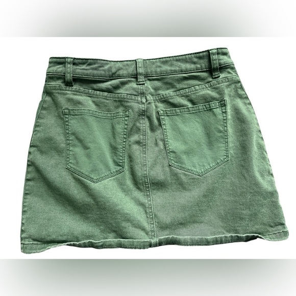 Vineyard Vines 4 Pocket Two Tone Green Denim Mini Skirt, Size: 0 - Picture 3 of 6